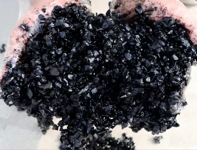 乌兰沥青冷补料（沥青砂）的优势特点与施工流程解析